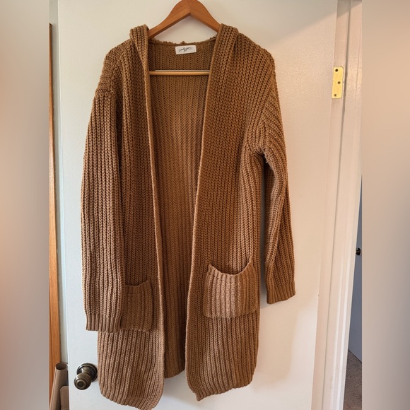 Carly Jean Los Angeles Sweaters - Carly Jean Chunky Knit Long Cardigan with Hood - Size L